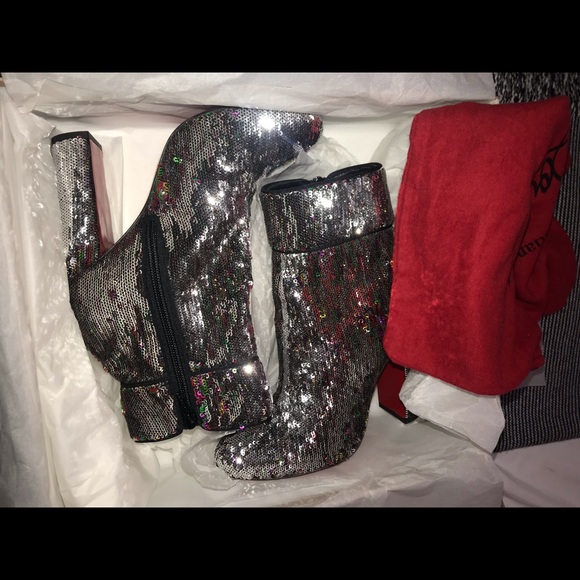 Christian Louboutin booties - Picture 4 of 5